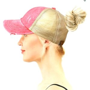NWT C.C Ponytail cross cross messy bun ponycaps baseball mesh hat- pink